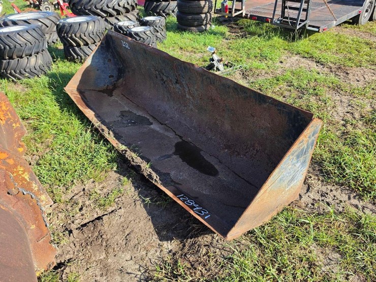 252---94"-hd-bucket-for-frontend-loader-image-2