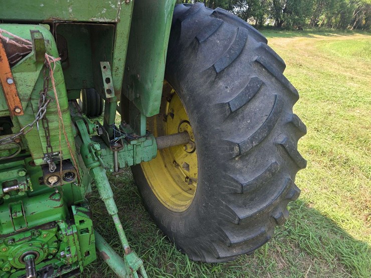 john-deere-4020-image-14