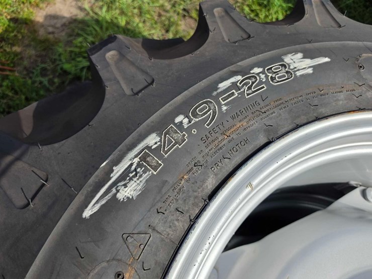 239---2-goodyear-14.9-28-image-3