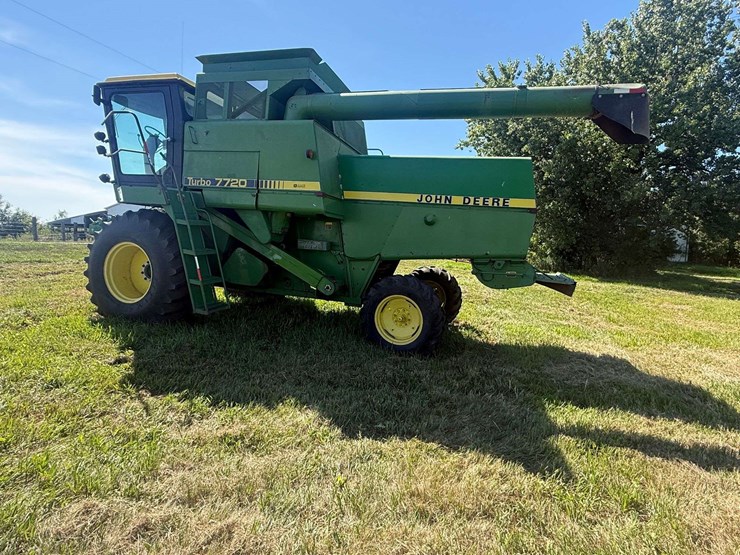 john-deere-7720-image-11