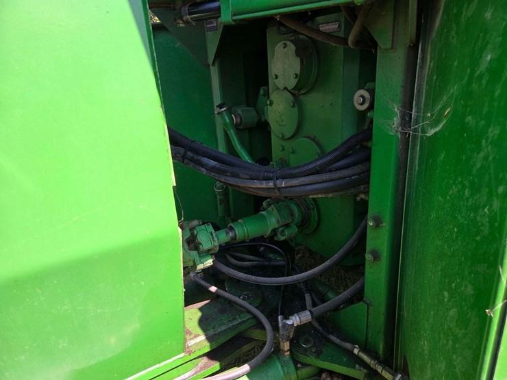 1992-john-deere-8760-image-13