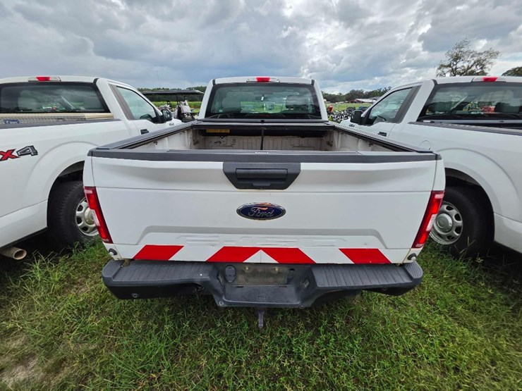 2020-ford-f150-xl-image-6