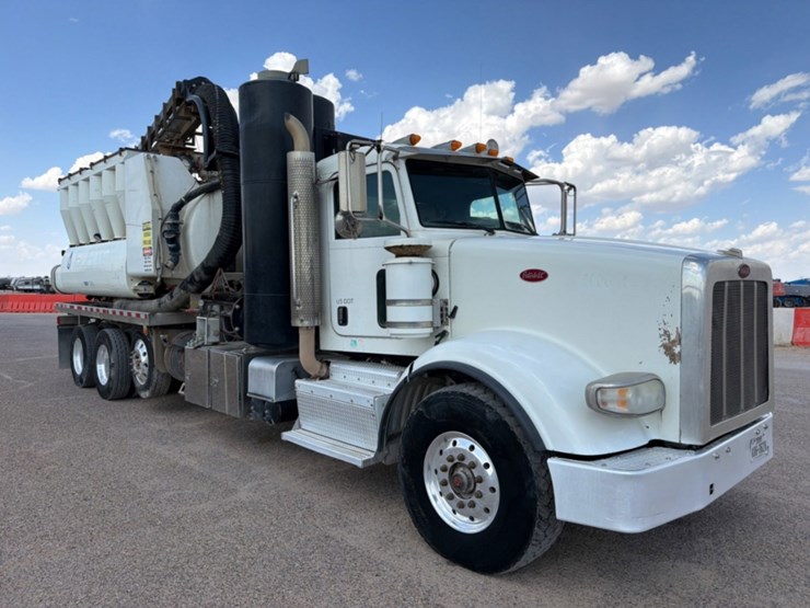 2015-peterbilt-367-image-3