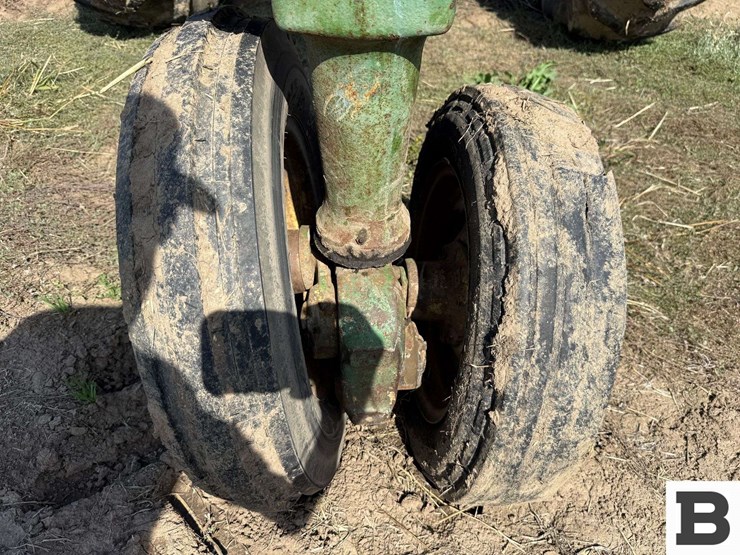 john-deere-a-image-11