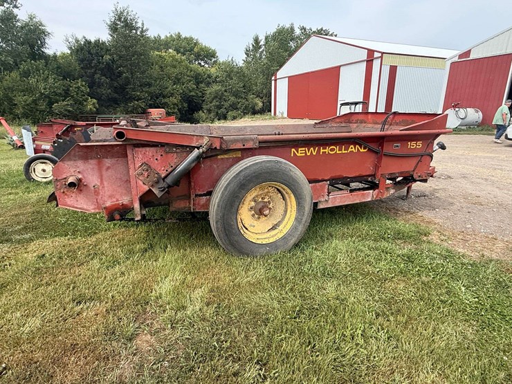 new-holland-155-image-10