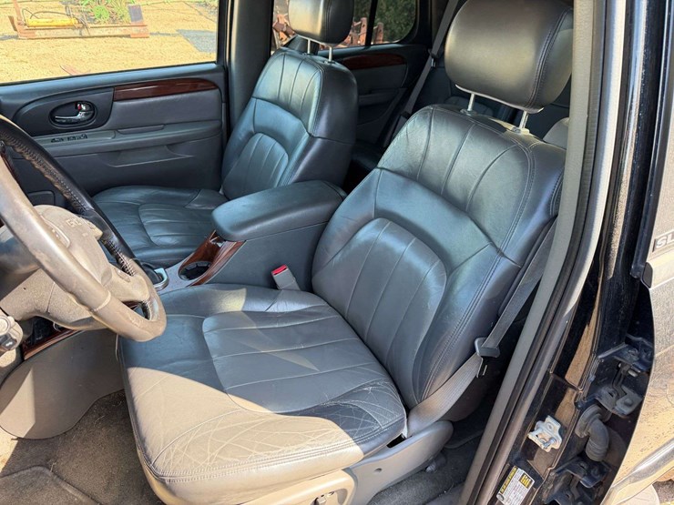 2004-gmc-envoy-image-30