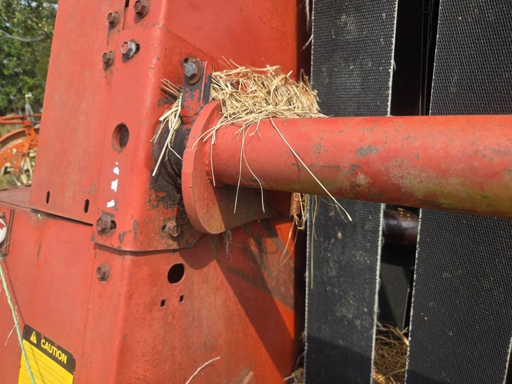 hesston-5540-image-20