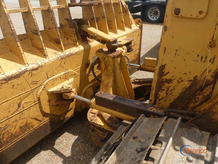 2004-caterpillar-d5g-image-6
