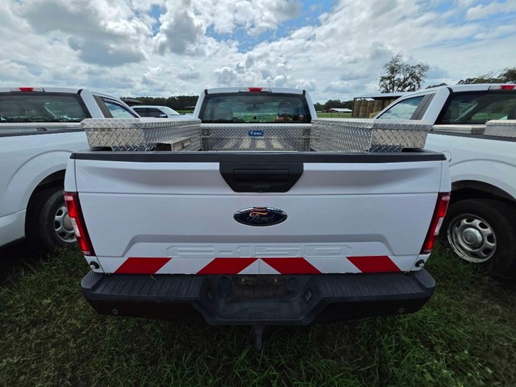 2019-ford-f150-xl-image-5