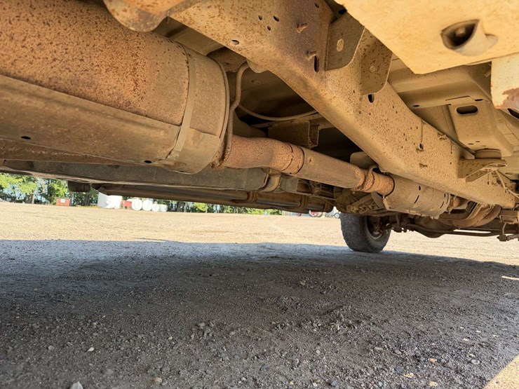 2001-ford-f250-image-26