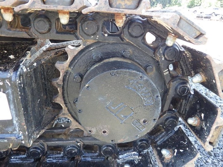 caterpillar-303-image-18