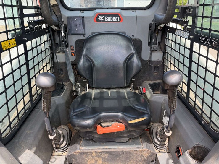 2022-bobcat-s62-image-30