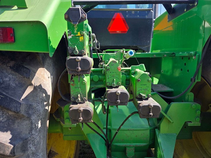 1992-john-deere-8760-image-8