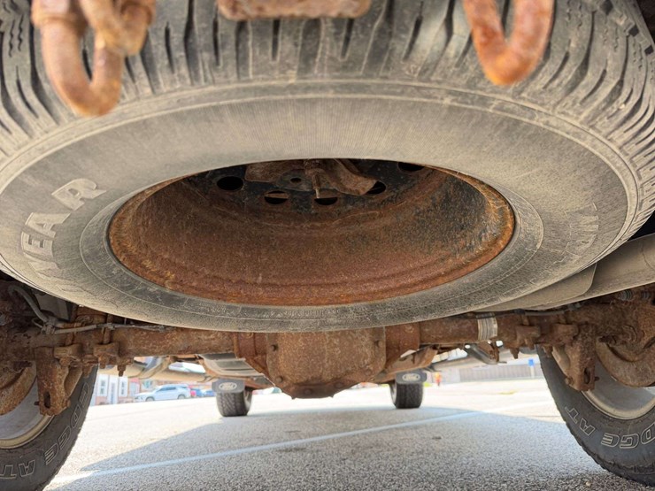 2010-ford-f150-lariat-image-26
