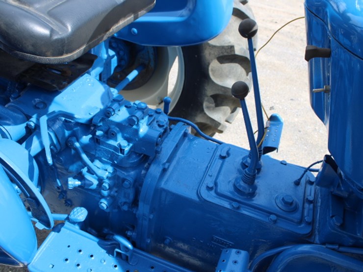 ford-3000-image-16