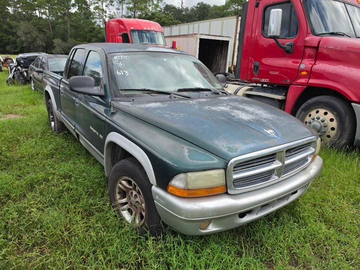 dodge-dakota-slt-image-1