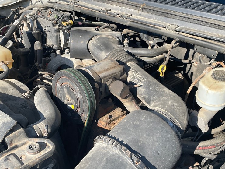 2002-ford-f550-xl-image-21