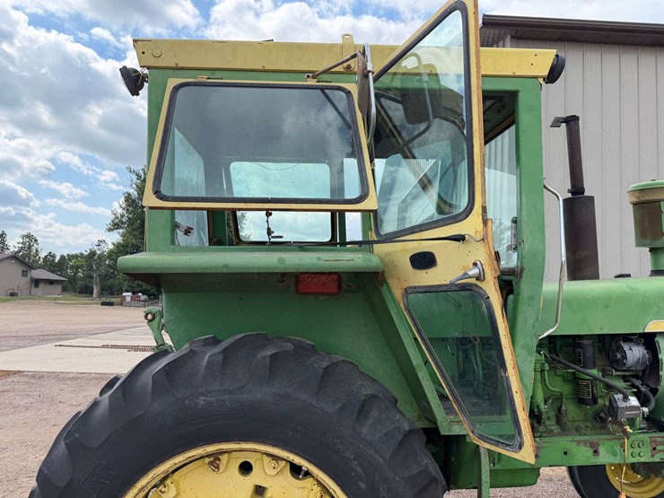 john-deere-4020-image-24