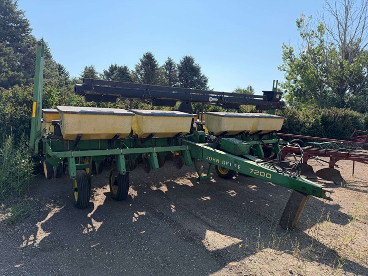 john-deere-7200-image-20