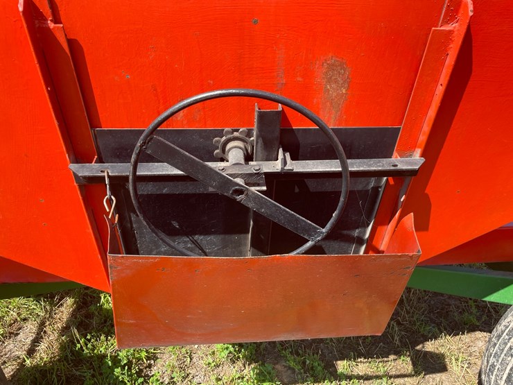 john-deere-1075-image-9
