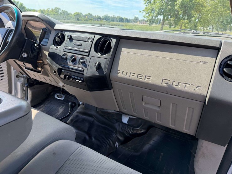 2008-ford-f350-xl-image-40