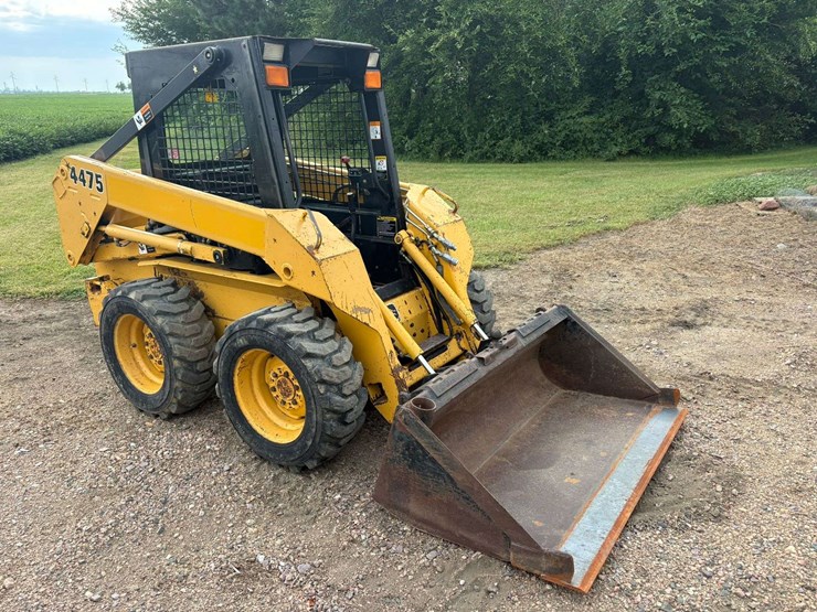 deere-4475-image-1