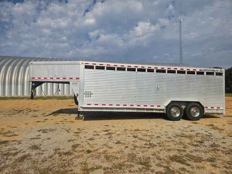 #26361-•-1995-30'-featherlite-trailer-image-3