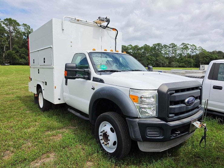 2014-ford-f550-image-1