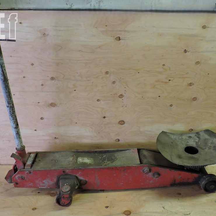 NORCO, 10 TON HYDRAULIC FLOOR JACK