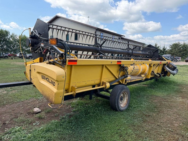 new-holland-73c-image-4