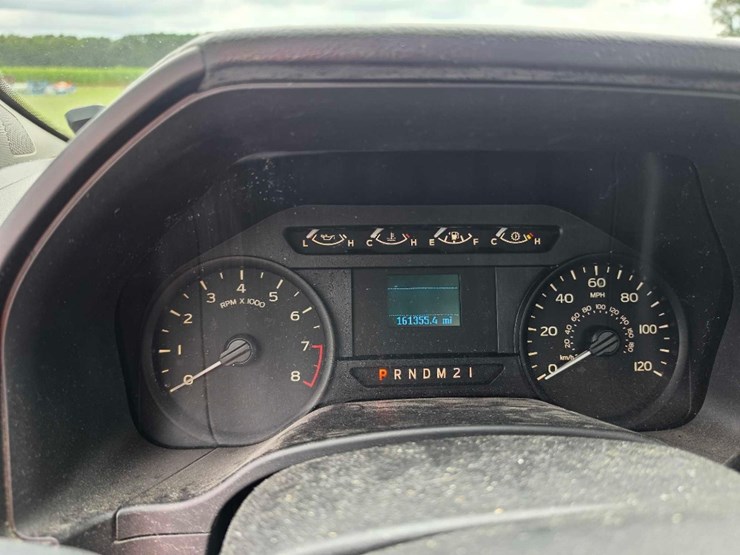 2018-ford-f150-xl-image-14