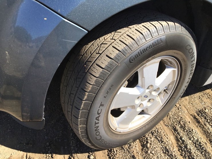 2012-ford-escape-xlt-image-14