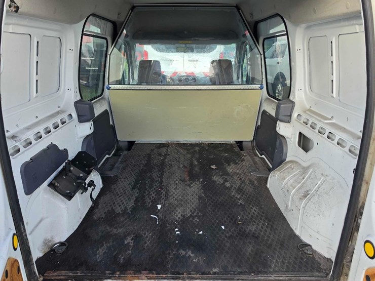 2010-ford-transit-connect-image-5