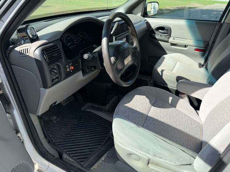 2005-chevrolet-venture-image-27
