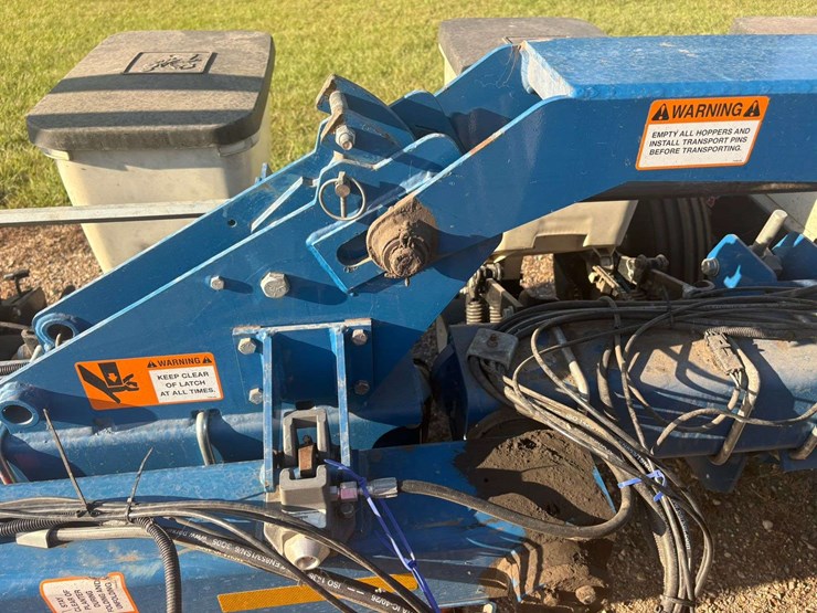 2014-kinze-3140-image-18