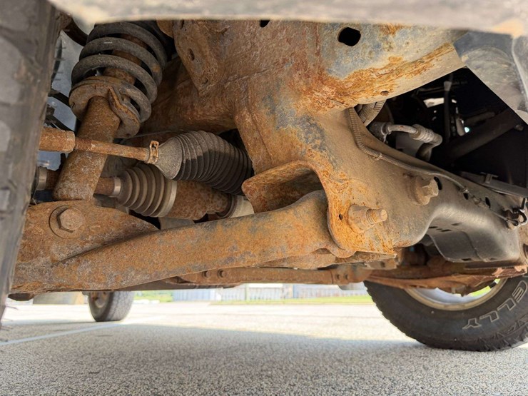 2010-ford-f150-lariat-image-38