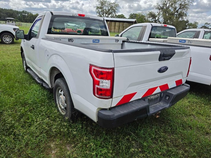 2018-ford-f150-xl-image-5