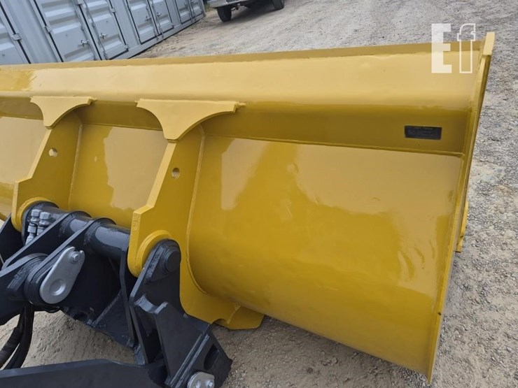 2015-deere-544k-image-16