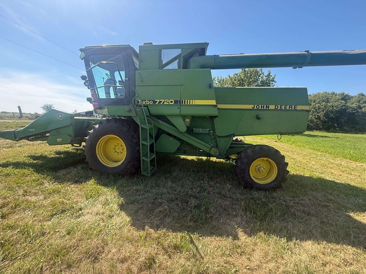 john-deere-7720-image-16