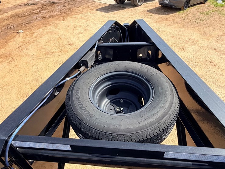 #25592-•-2024-25ft-load-trail-low-pro-gooseneck-trailer-image-36