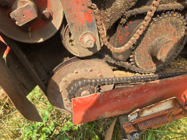 hesston-5540-image-40