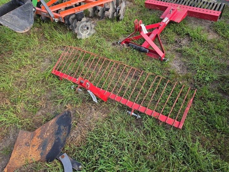 232---4'-spring-rake-image-2