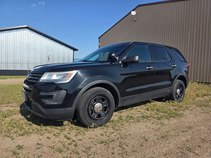 2016-ford-explorer-police-interceptor-image-2