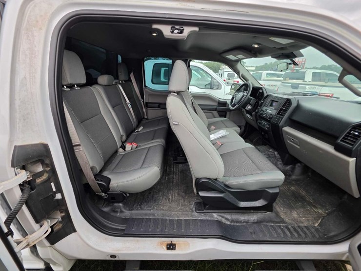 2019-ford-f150-xl-image-7