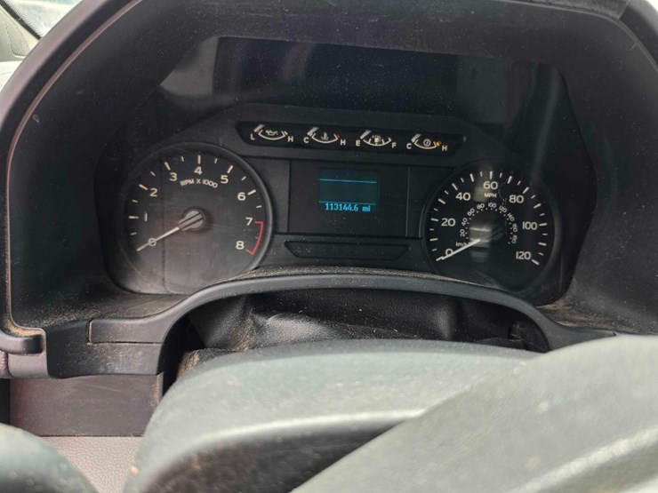 2019-ford-f150-xl-image-12
