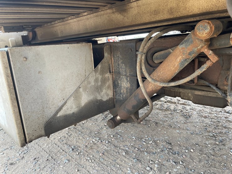 2003-ford-f550-image-14