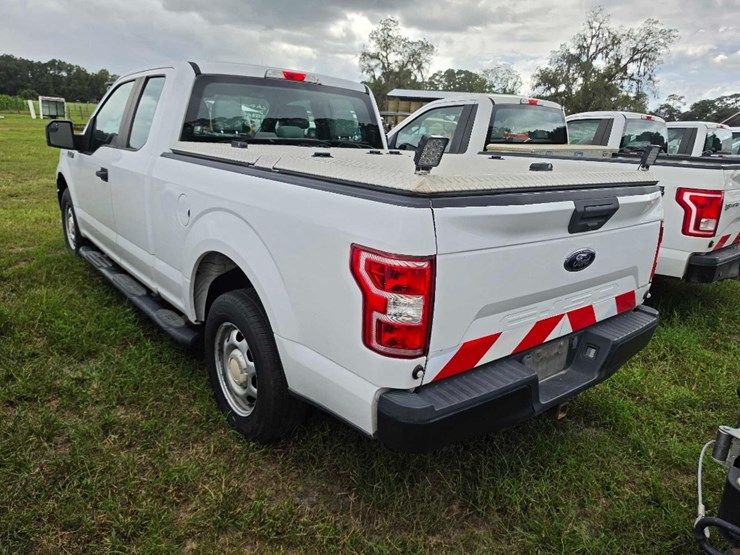 2019-ford-f150-xl-image-4