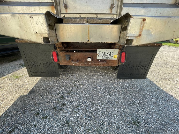 2002-ford-f550-xl-image-28