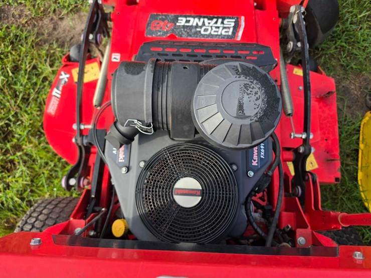 120---gravely-pro-stance-stand-on-zero-turn-mower-image-6