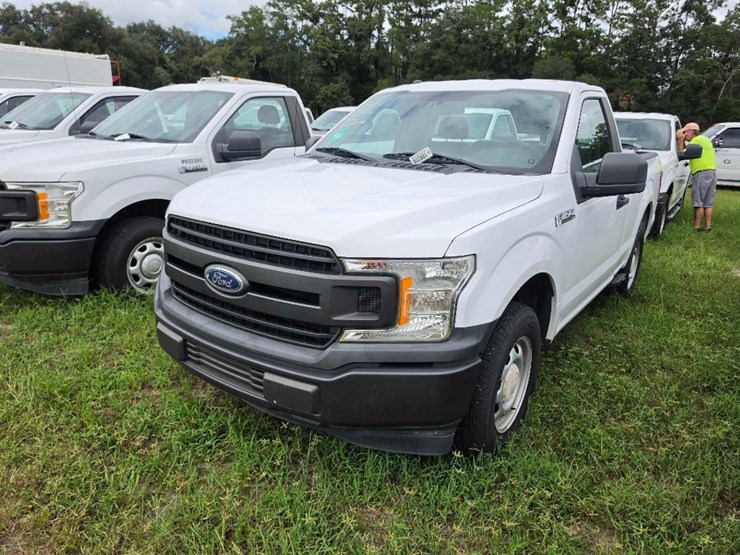 2018-ford-f150-xl-image-2
